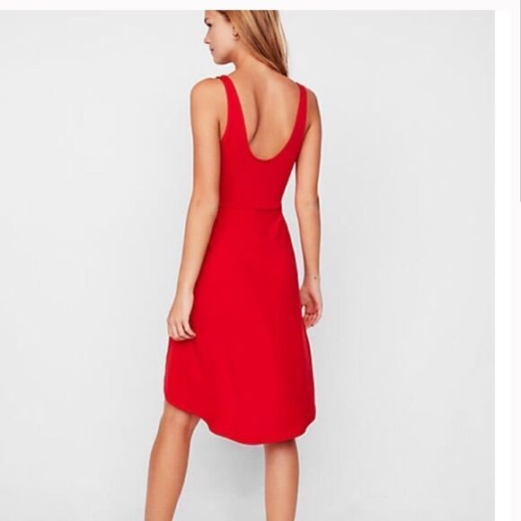 ✨ Surplice Wrap Midi Dress✨ - Picture 2 of 2